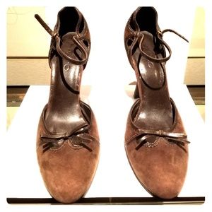 Aldo Brown suede pumps